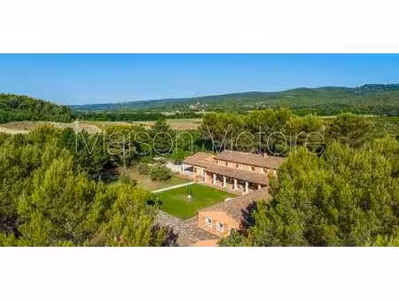 maison avec piscine roussillon (84)