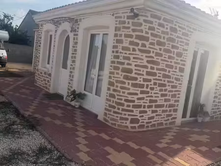 terrain à bâtir avec petite maison