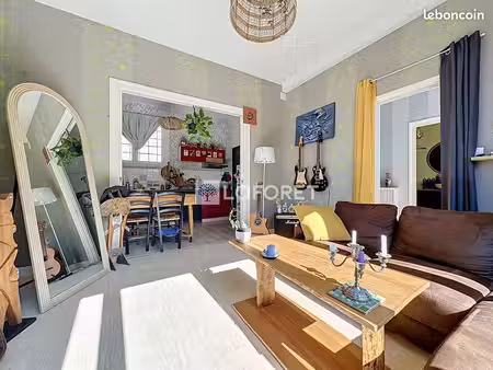 maison 6 pièces 141 m²