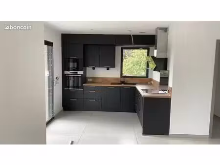 à louer – appartement t3 de 70 m² avec terrasse privative de 50 m² – cranves-sales