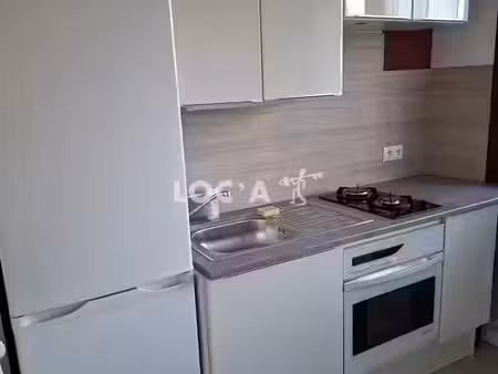 location appartement 2 pièces 40 m² à dijon (21000)