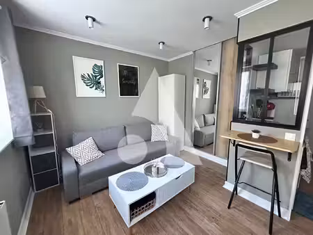 à louer - studio meublé entièrement rénové - pontoise centre