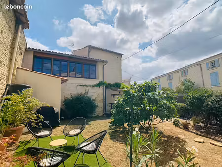 maison 6 pièces 180 m²