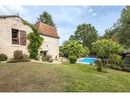 maison pleine de charme à proximité immédiat des commerces