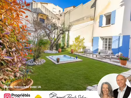 rare - avec potentiel - maison de caractère avec cour intime  terrasses