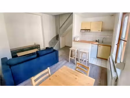 location meublée appartement 2 pièces 35 m² à arras (62000)  500 €