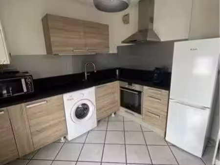 location meublée appartement 2 pièces 54 m² à grenoble (38000)  750 €