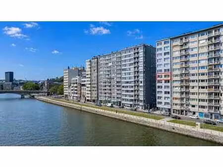 appartement 2ch. avec vue sur les quais