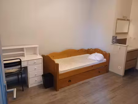 location meublée appartement 1 pièce 12 m² à marcq-en-baroeul (59700)  450 €