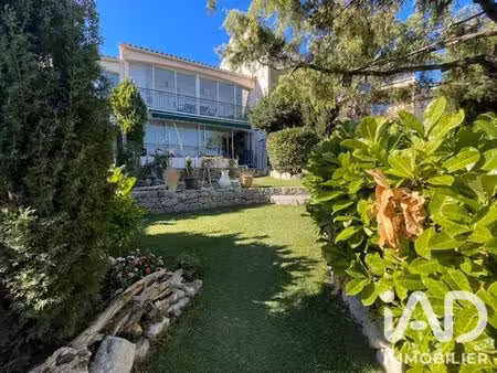appartement à mons (83440)