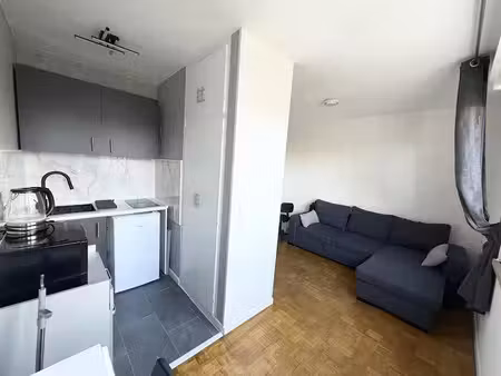 location meublée appartement 1 pièce 24 m² à strasbourg (67000)  750 €