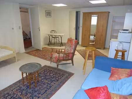 location meublée appartement 1 pièce 32 m² à versailles (78000)  550 €