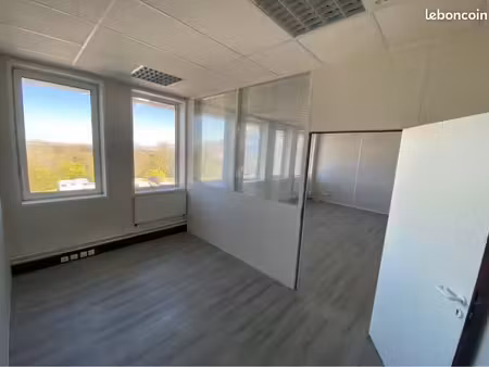 bureau à louer sur archamps