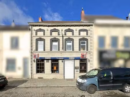 immeuble mixte : commerce loué + logement
