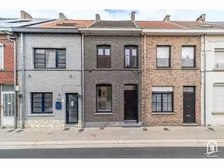 modern  gerenoveerde gezinswoning te ninove