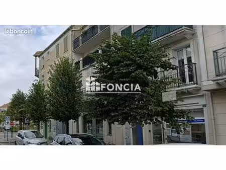 bailly-romainvilliers - commerces a proximite- appartement 4 pieces
