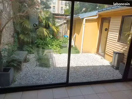 grand appartement atypique plein centre de poissy