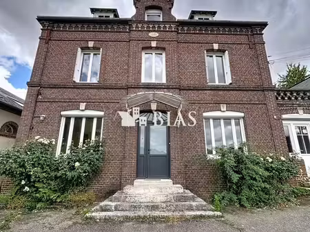 maison 9 pièces 180 m²