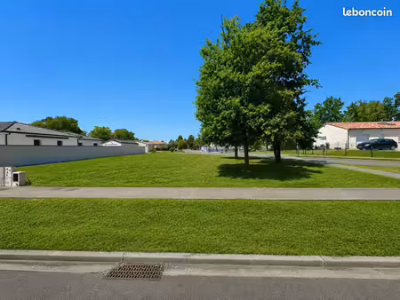 terrain 671 m² montauban
