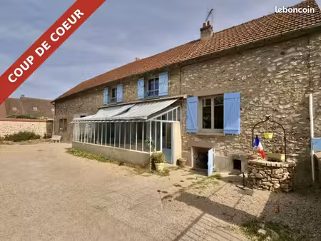 maison 5 pièces 208 m²