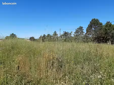 terrain à bâtir de 876 m² à castres (81)