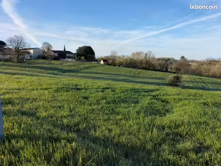 terrain à bâtir de 1487 m² à denat (81)