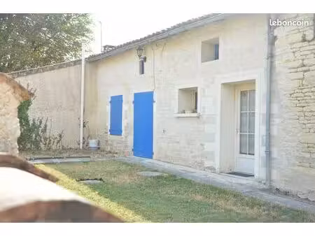 maison à la campagne
