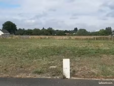 terrain à bâtir de 804 m² à verneuil-sur-vienne (87)
