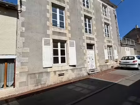 immeuble 243 m² montmorillon