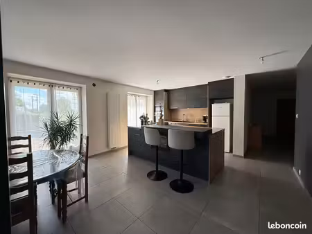 maison 6 pièces 180 m²
