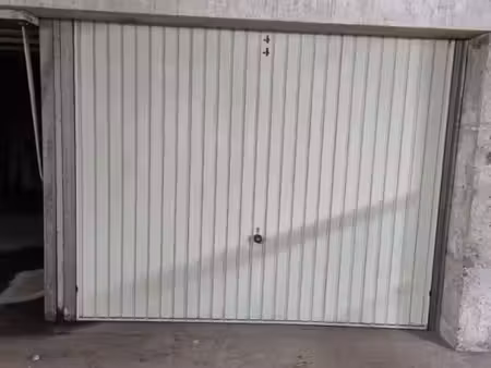 garage/box 13 m² yvetot