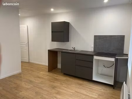 appartement charmant d’une chambre de 26m2 refait totalement à neuf