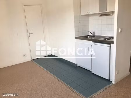 studio 1 pièce 22 m²