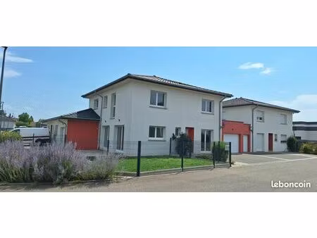à louer – maison 135 m² – 4 chambres – jardin – garage double