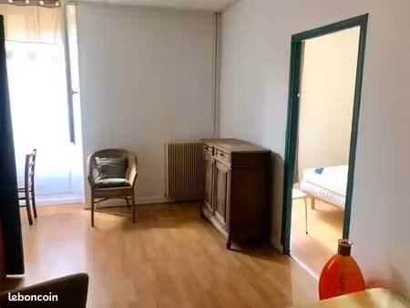 appartement t2 meublé cahors centre avec box privé