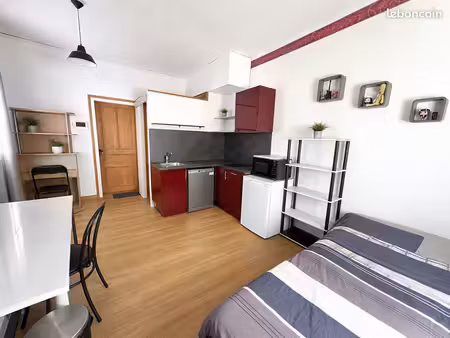 immeuble 3 pièces 66 m²
