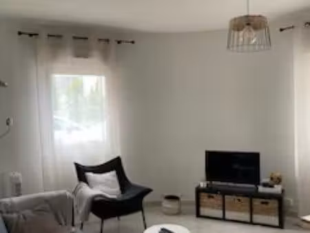 appartement 3 pièces de 54m2 - route de gencay