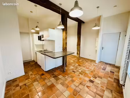 studio de 29m² secteur cathédrale  chauffage compris