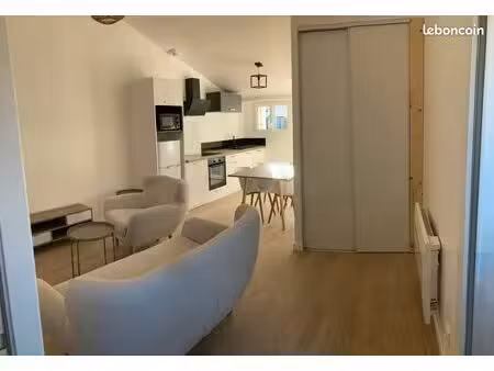 maison t2 meublée avec terrasse dans le bourg de geneston