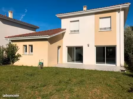 location maison t6 136m2 + garage grezieu la varenne