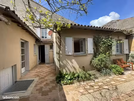 maison 9 pièces 198 m²