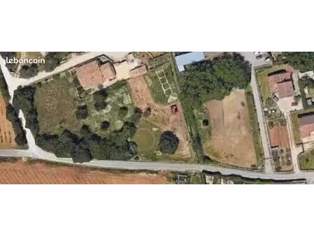 terrain à bâtir de 1019 m² à sorgues (84)