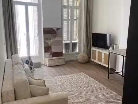 t2 meublé 40 m²