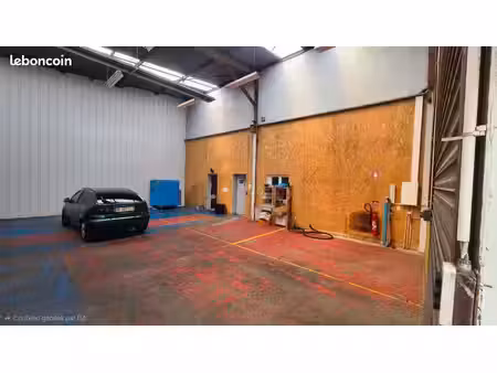 local entrepot 160m2