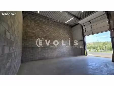 local d'activité 65 m²