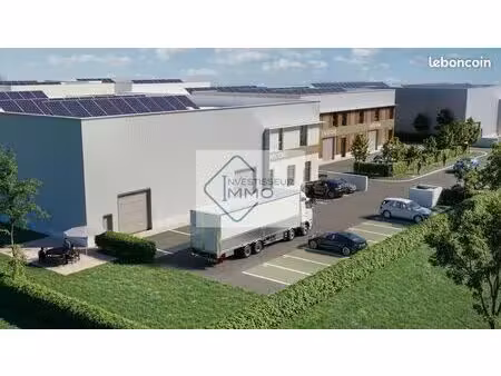local d'activité 8 387 m²