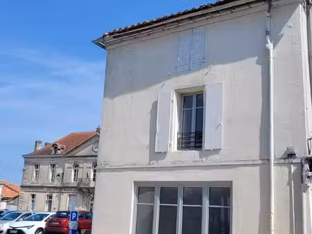 nersac - belle maison de ville f3 entièrement rénovée à neuf