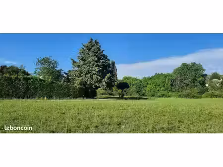 terrain à bâtir de 2870 m² à mazan (84)