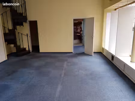 commerce 62 m²