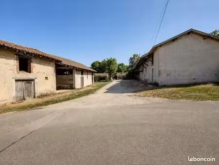ferme 3 pièces 150 m²
